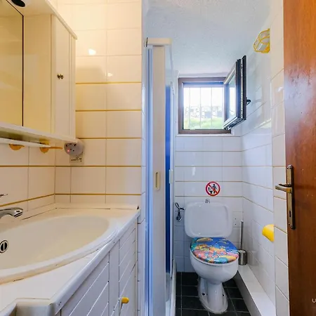 Pine Forest & Sea Retreat - 2 Bedroom Daire *